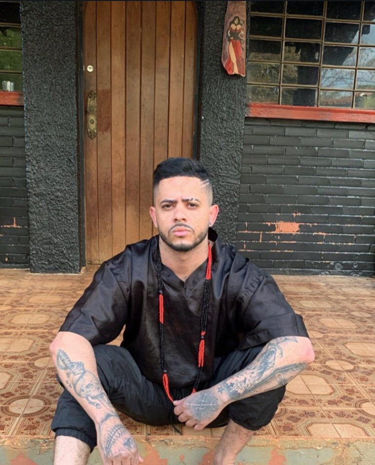 Richael de Gira Mundo: A Magia e a Sabedoria da Quimbanda em Belo Horizonte