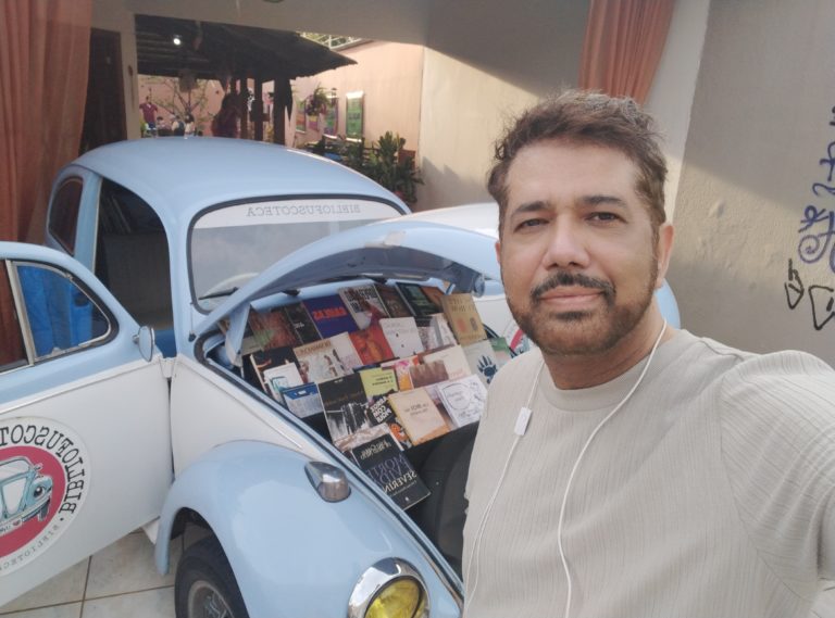 O Poeta Marcelo Girard conquista o segundo lugar no Festival Poesia Falada de Goiânia 