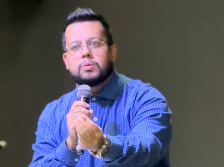 O comunicador que tem provocado uma nova conversa sobre fé: Gutto Marcondes realiza Conecta em Goiânia